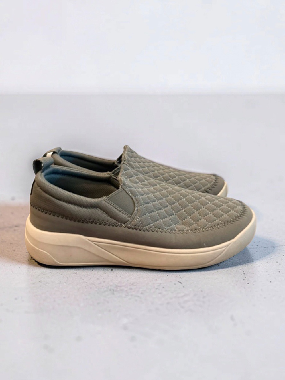 Staheekum Quilted Comfort Slip-on Sneakers Shoes-Taupe-Sz 9